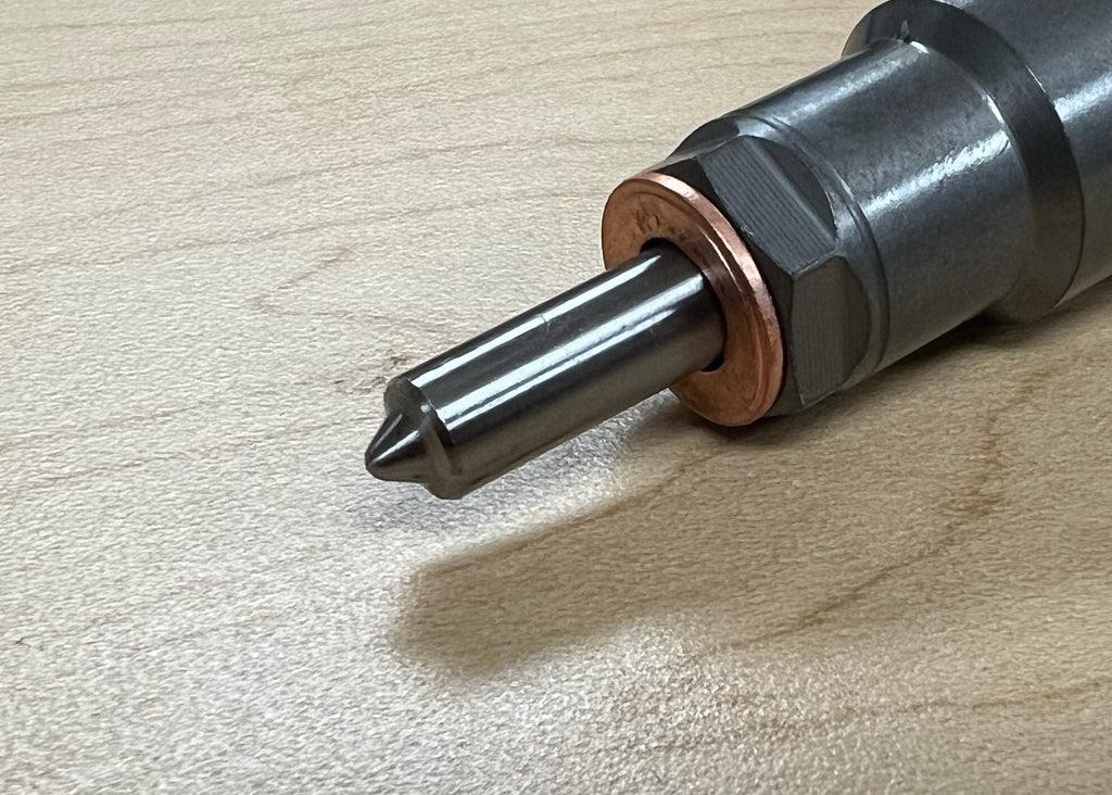 Common Rail Fuel Injector - Dodge 2003-2004